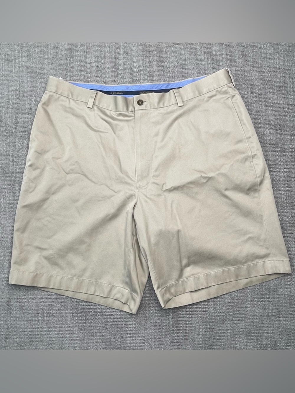Brooks Brothers Lightweight Advantage Chino Shorts Men’s 38 Khaki (Inseam 9)